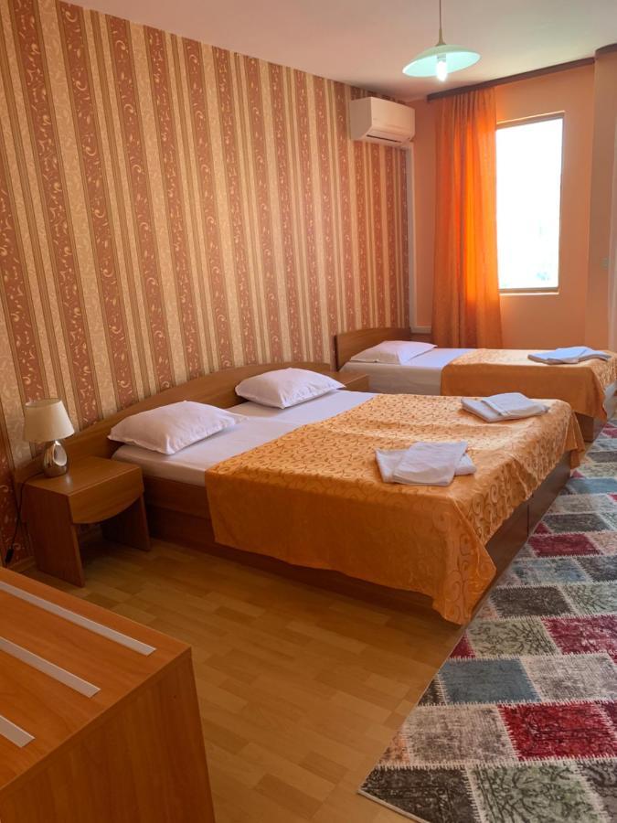 Guest Rooms Sveti Nikola Pomorie Bagian luar foto
